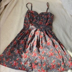 Floral sun dress M